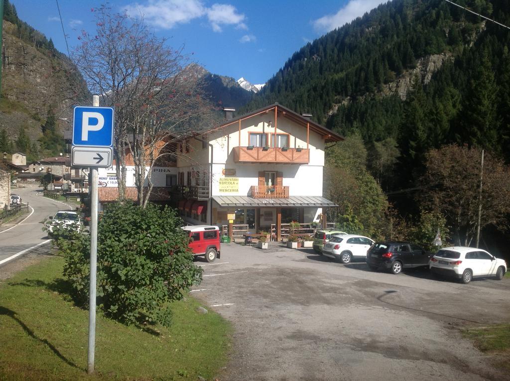 Affittacamere Valle Dorizzo Di Scavoni Paolo Val Dorizzo Exterior photo
